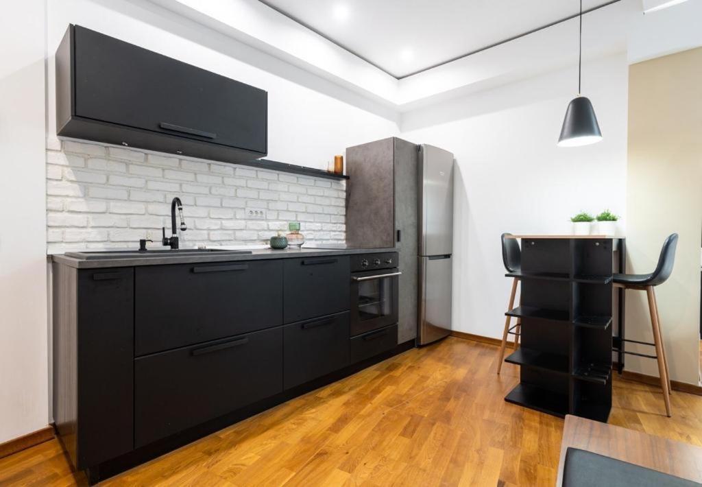 Wonderful Victorie Apartment Бухарест Екстер'єр фото