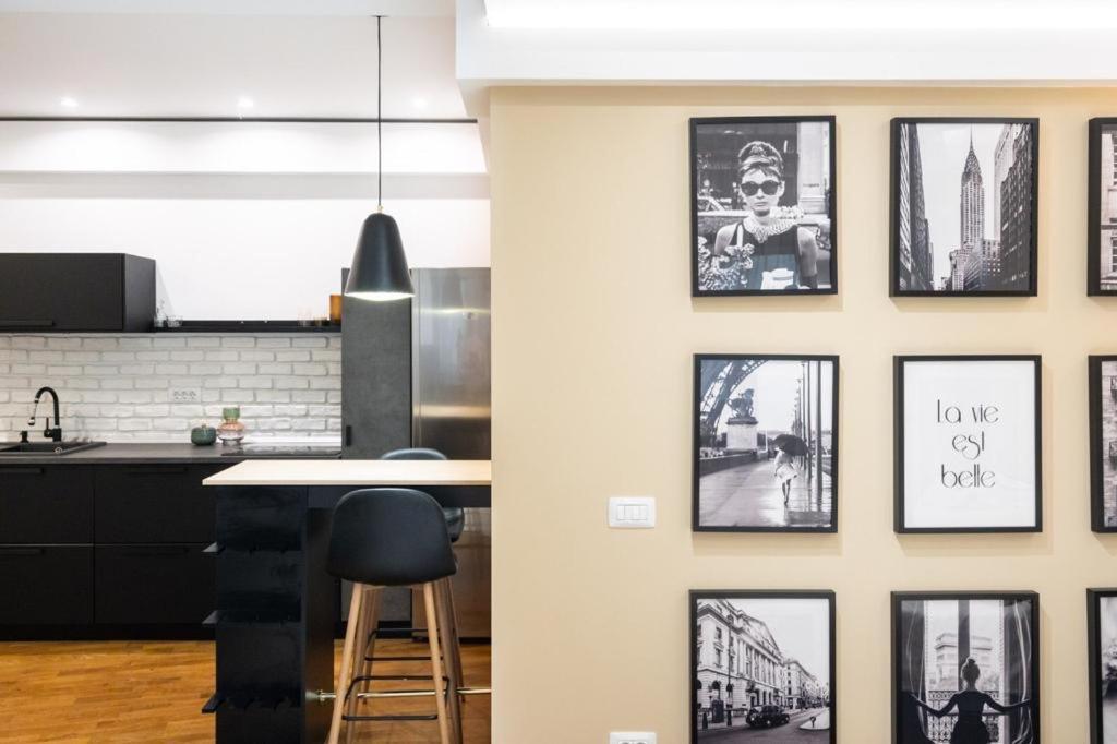 Wonderful Victorie Apartment Бухарест Екстер'єр фото