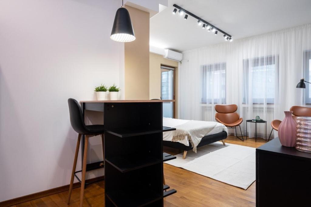 Wonderful Victorie Apartment Бухарест Екстер'єр фото