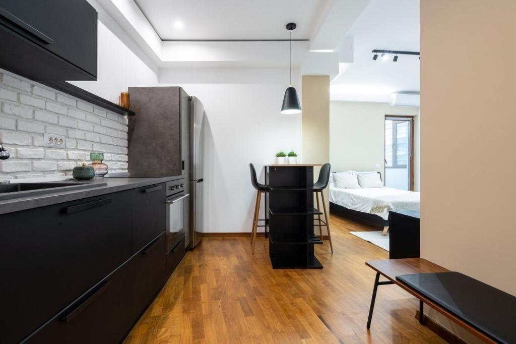 Wonderful Victorie Apartment Бухарест Екстер'єр фото